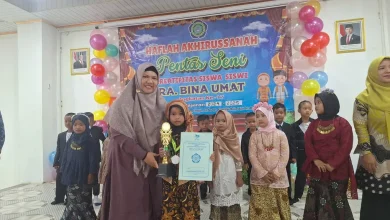 Pentas Seni Meriah, Erna Yuliawati Puji Anak-anak RA Bina Umat (6)