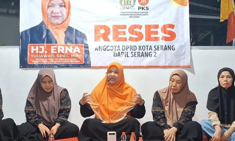 Jalan Rusak & Status Fasum Belum Jelas? Apa Aspirasi Warga Taman Puri Saat Reses Hj. Erna?